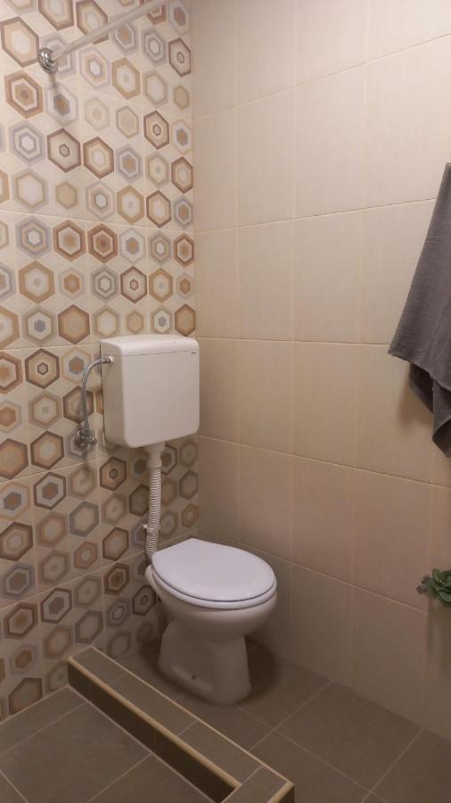 Ferienwohnung Kod Velikih Tuja Melenci Exterior foto